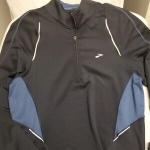 Brooks navy quarter zip, size small